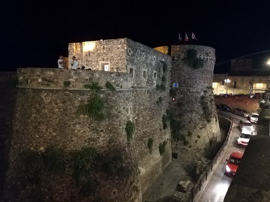 Il castello aragonese di Pizzo Calabro